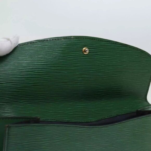 LOUIS VUITTON Epi Montaigne 27 Clutch Bag Green - Picture 7 of 16